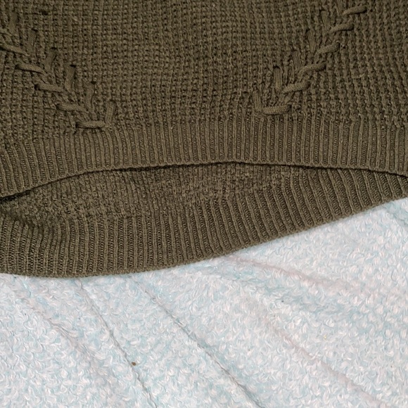 Rue21 cropped cable knit sweater (M) - Picture 4 of 5
